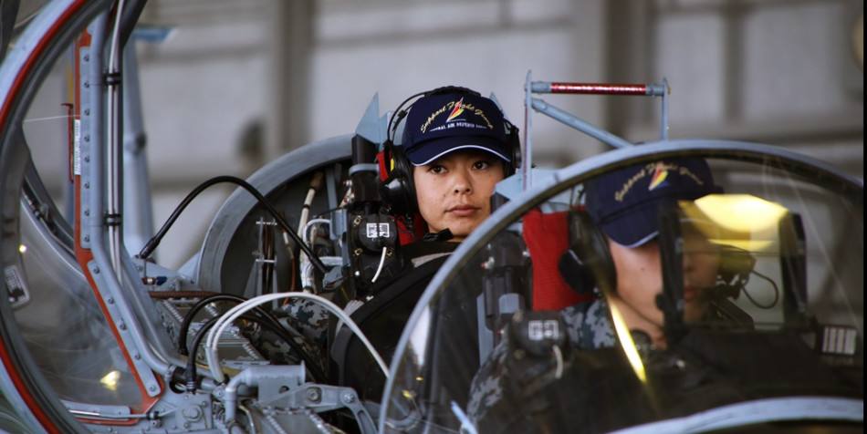 看完才知道,原来都是他们惹的祸|空军|陆军|飞行员_新浪新闻