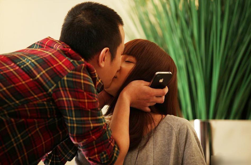 为什么娱乐圈那些外表看起来越幸福的明星越易出问题?