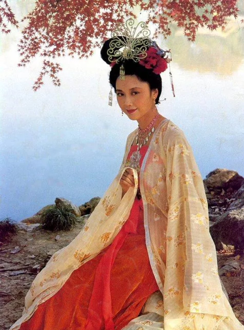 早在刚到达女儿国时,孙悟空结合以往得经历,便未雨绸缪设想了一个十分