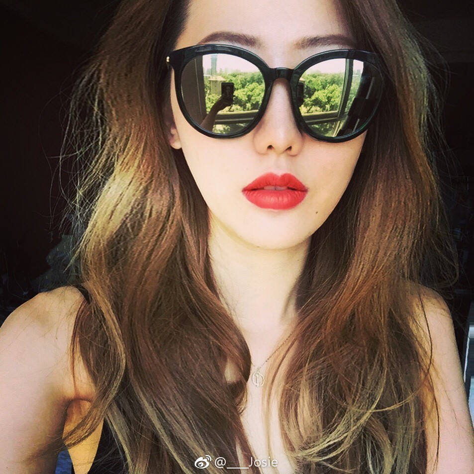 校花日记 王梓桐 24岁 来自esmod paris毕业 特长法语