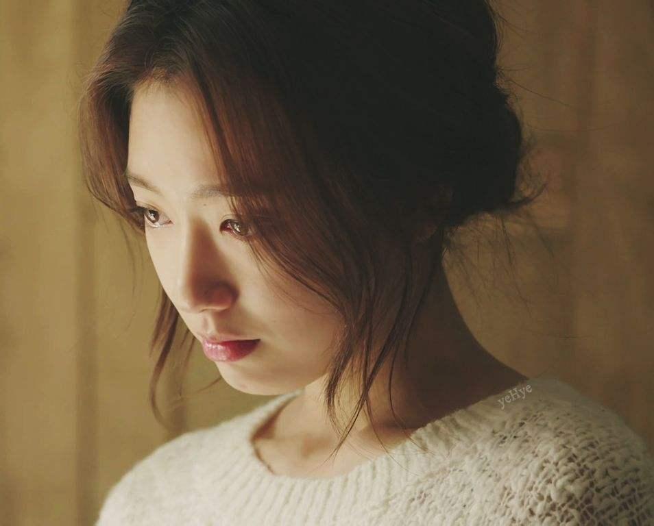 还有前段时间热播的【当你沉睡中】女主也是有做梦预见未来的功能.