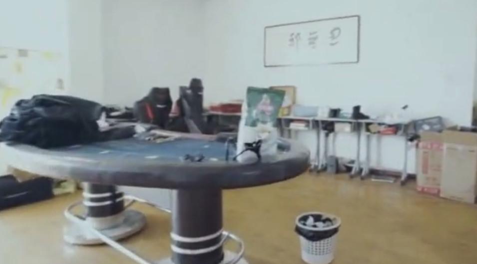 LOL小智生活现状曝光, 退出直播界以不远, 卖万