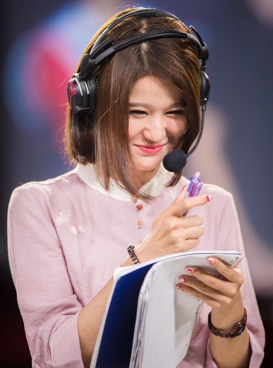 撸区女神大赛海选战20进16女神混战谁能进入正赛