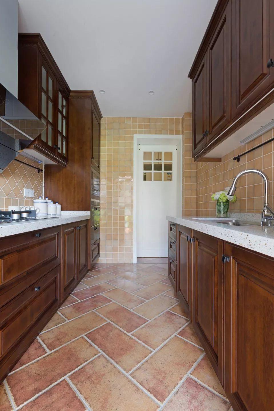 梦想中家的样子! 110㎡简美风格装修, u型厨房太赞了!