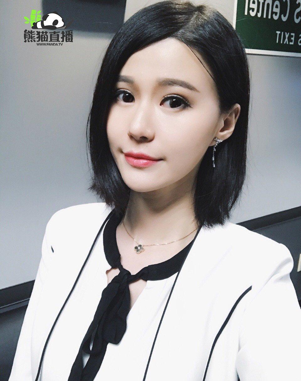 lpl官方女解说苏小妍辞职她是这些年唯一值得尊敬的女解说