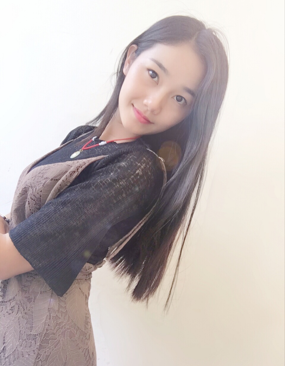 旅途中认识的一个傣族小姑娘漂亮吧