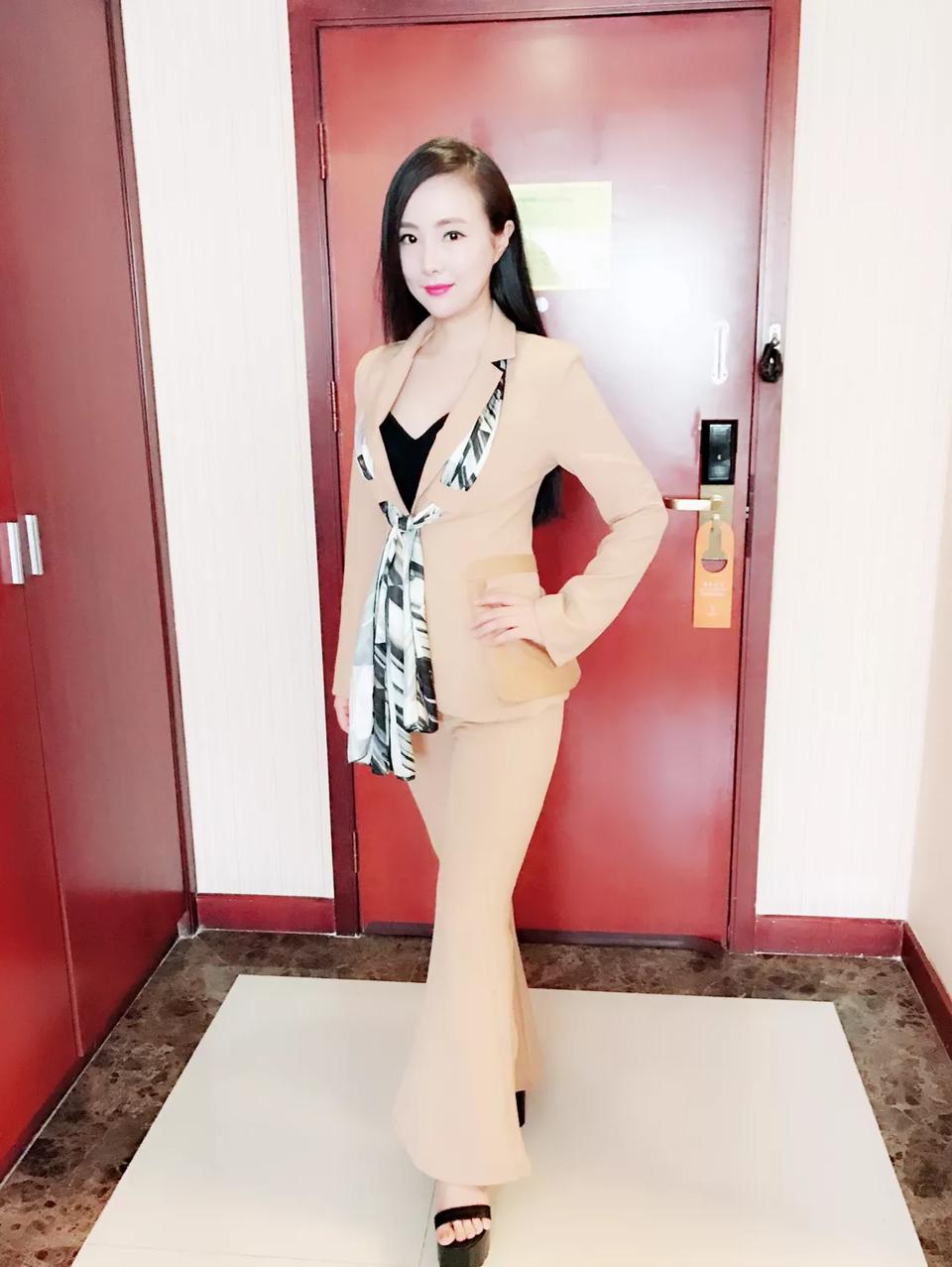 干露露 最新自拍照