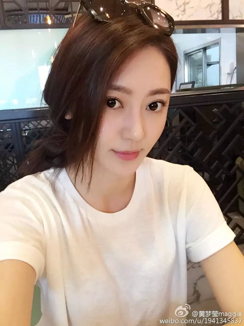 正文  长大后的她一心想要在演艺圈发展   黄梦莹考入了北京电影学院