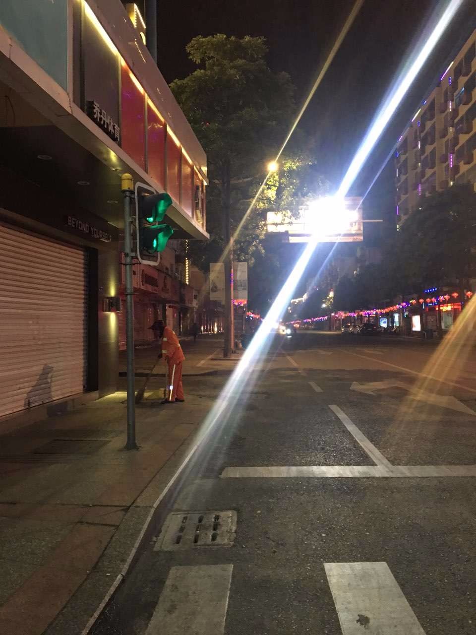 除夕夜,连江街上的"美"属于他们!