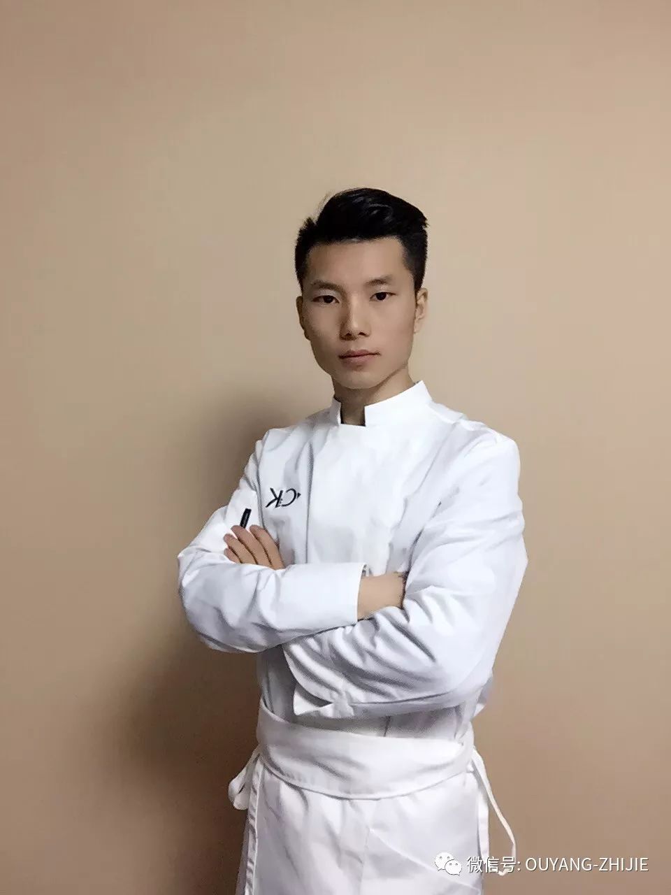 欧阳志杰工作经历:2009-2011年担任长沙仟吉西饼厨师长2011-2014年