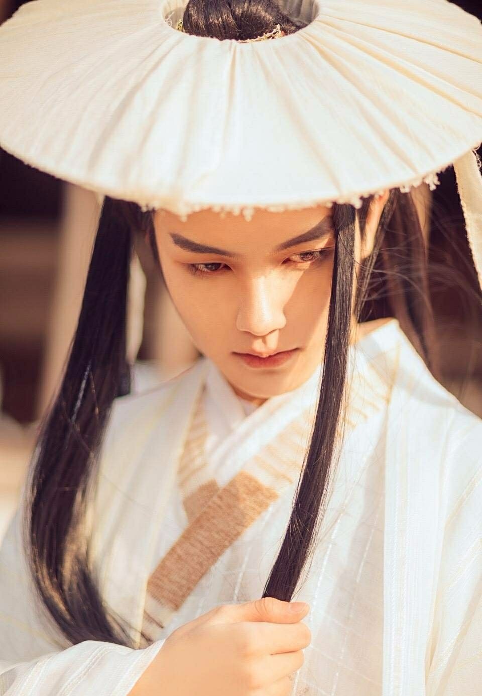 英雄联盟诺夏告别女装大佬, 再扮古风美男, 网友: aj你服不服?