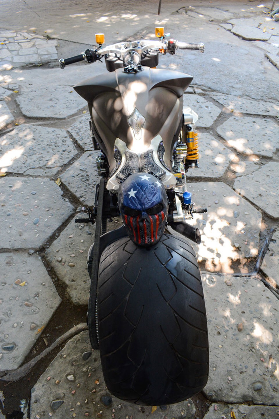 春节爆改铃木隼,面目全非,风格大变__财经头条