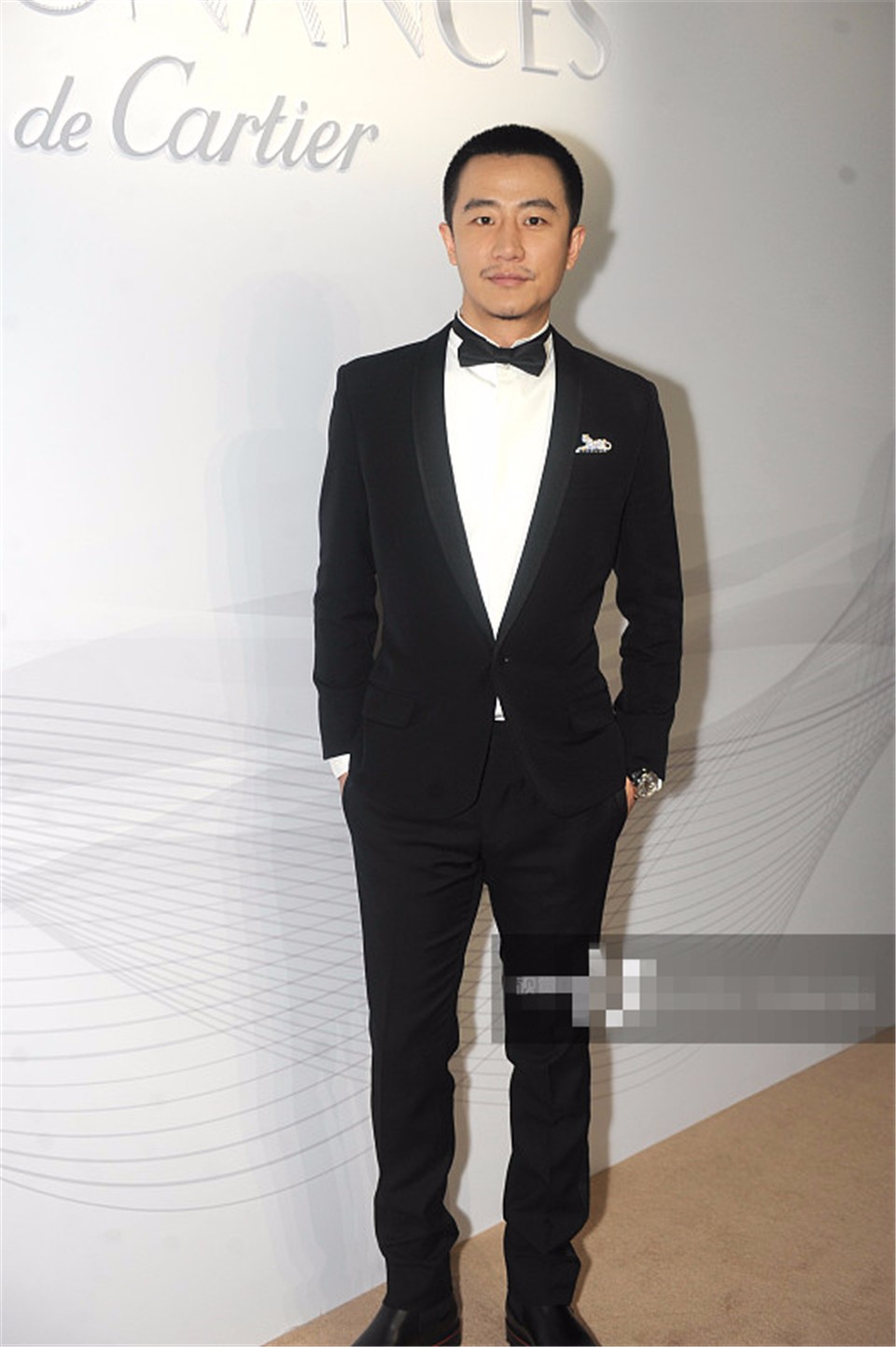 黄轩剪了个板寸头,网友:他可能是梁朝伟的接班人