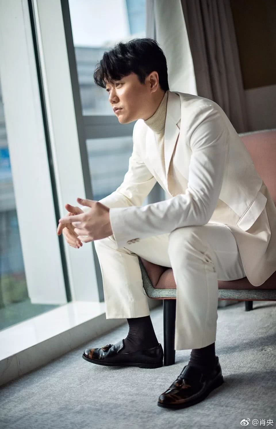 《唐探2》破30亿大关,你们唯独忘了他|肖央|唐探2|大关_新浪新闻