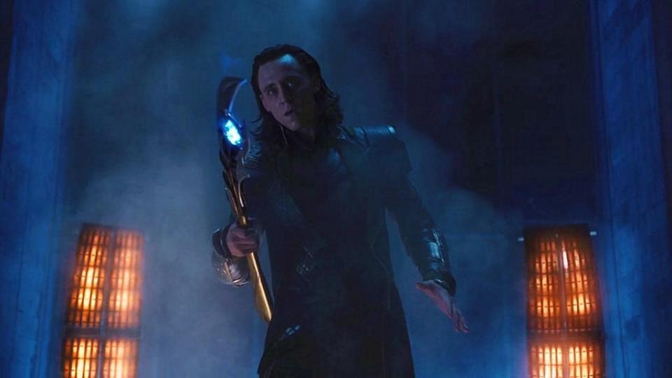 《复仇者联盟3》曝无限宝石宣传图,最后一颗在