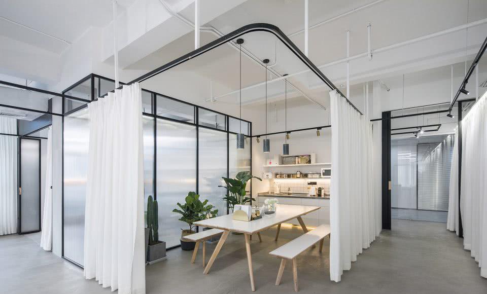 深圳十间设计南海意库工作室,干净,明亮,宽松的创意氛围