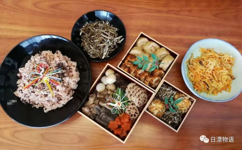 日本过年吃什么?|平视日本|日语|荞麦面|年糕_新浪新闻