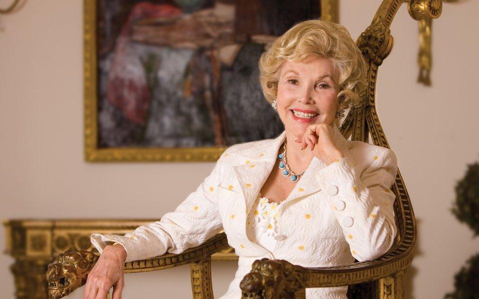 苏联解体的真相:苏联暴行埋下仇恨种子,美国艳妇颠覆红色政权