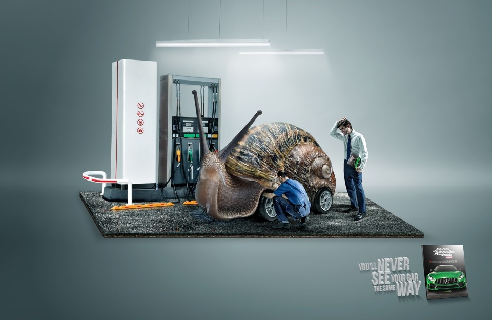 一本汽车时尚杂志平面广告:看过后,再也看不上自己的车了