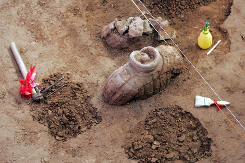 司马迁记载属实,那秦皇陵将是一个惊人的规模,一旦发掘将是开天辟地