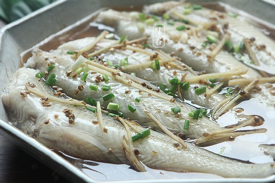 东海和黄海南部沿海地区的,关于它的叫法有很多,有叫龙头鱼,豆腐鱼