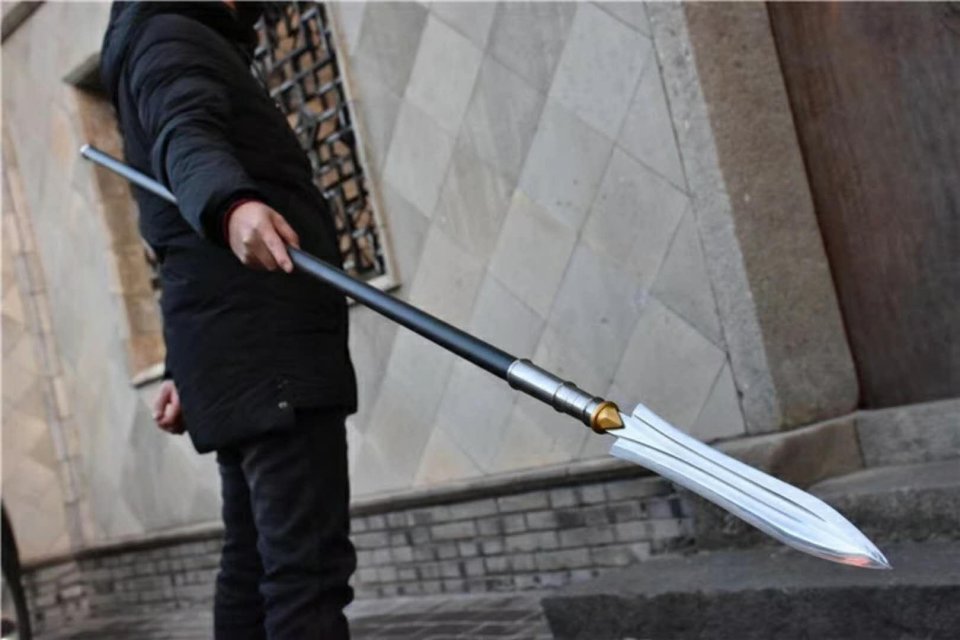 枪作为一种大类兵器,它还有许多细化种类(主要是枪头形制的区别),宋朝