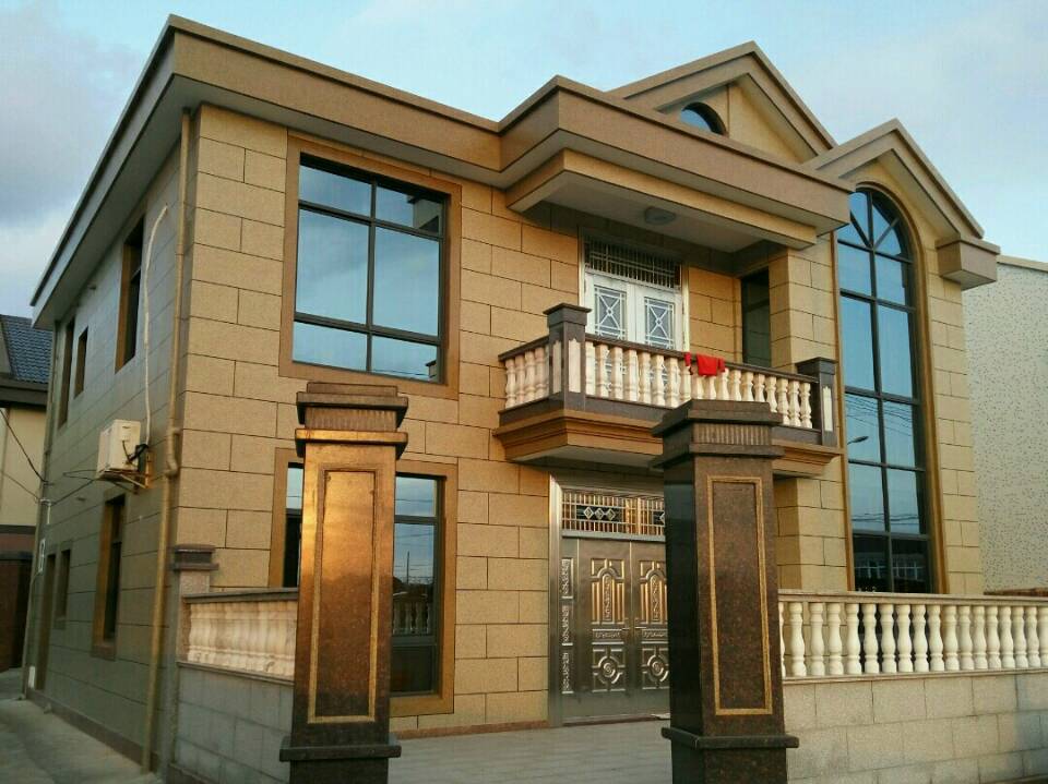 实拍3套农村自建房,30多万就建出100万效果,3层真就比2层好看?