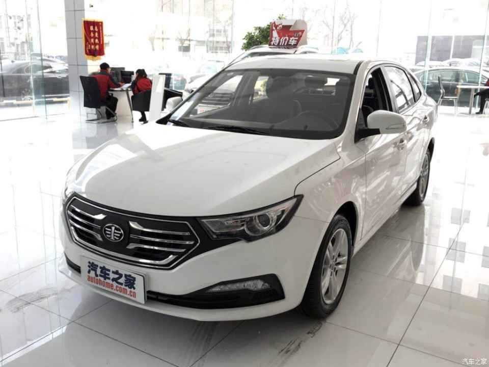 最大续航或为205km 一汽奔腾b30ev到店-新浪汽车