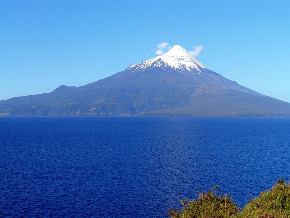 富士山的兄弟奥索尔诺火山