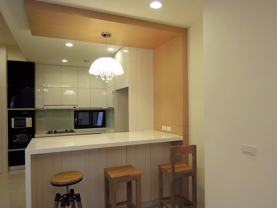 家里装个小吧台,格调马上不一样,材料这样选,用起来才最省心