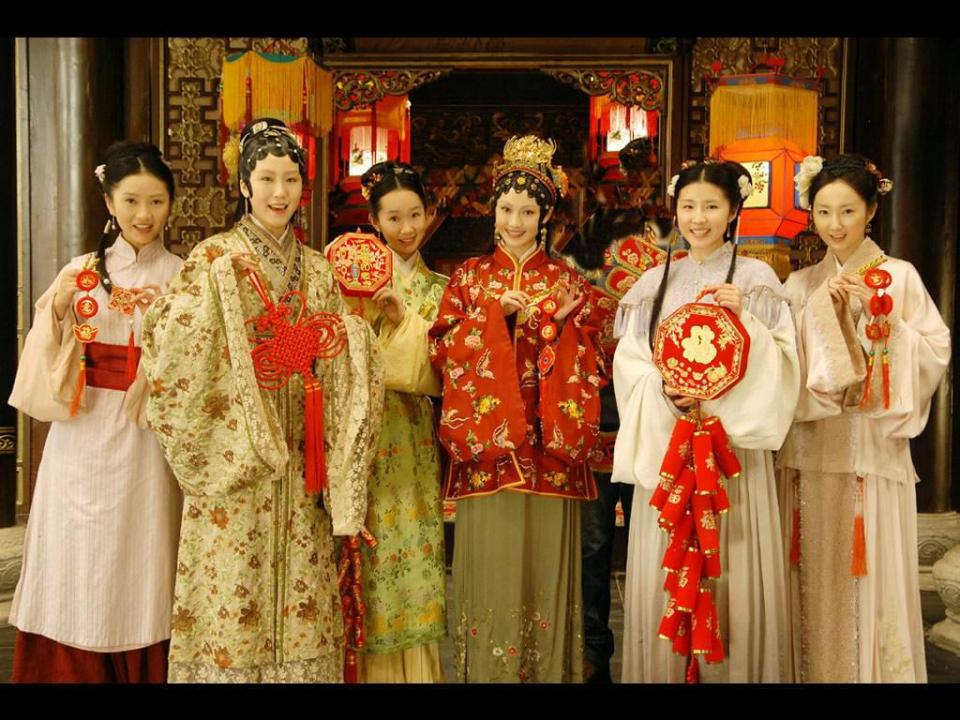 古代元宵节时夜游的人群里女子有特别的小心思