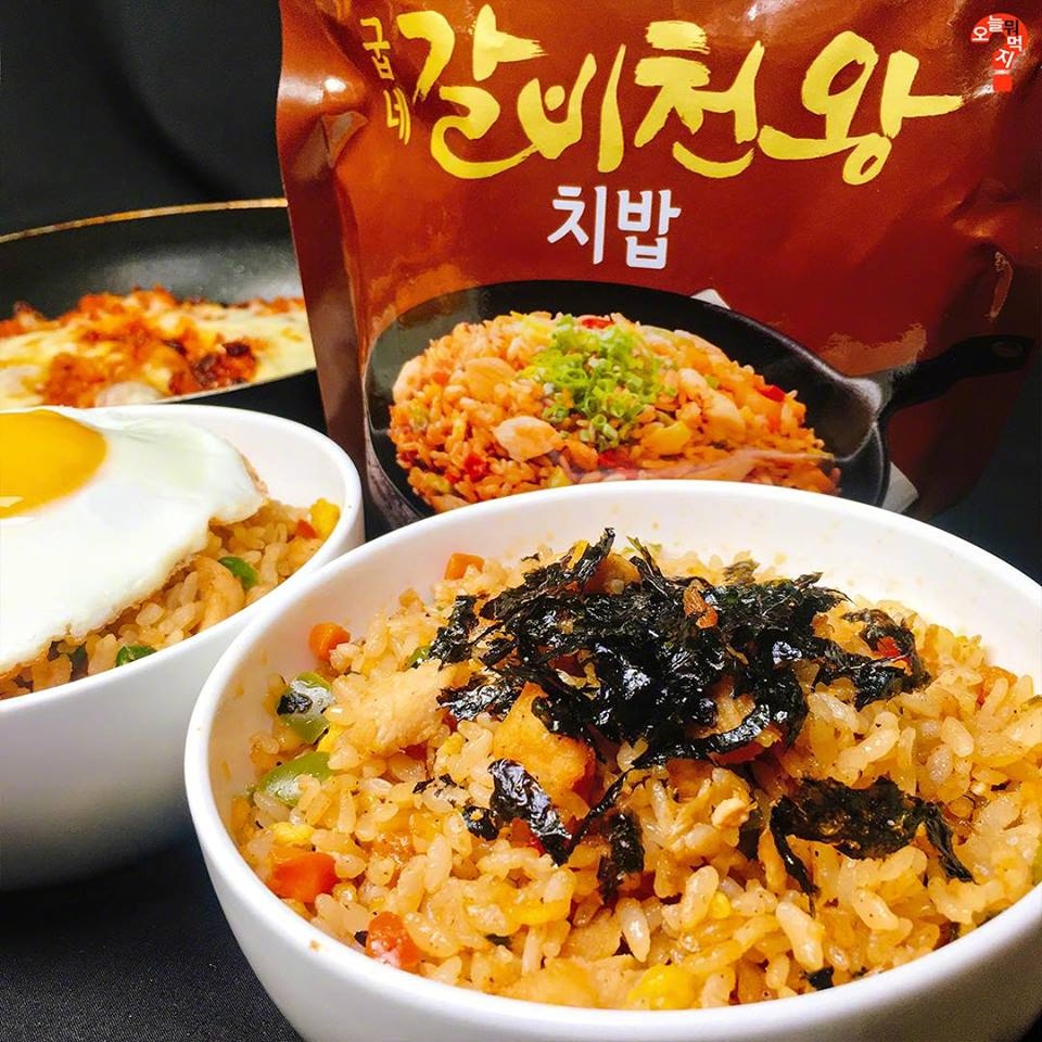 韩国goobne炸鸡推出了即食"炸鸡拌饭"~可以用微波炉加热吃