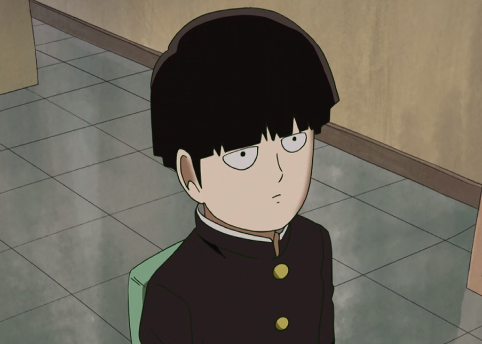 《灵能百分百》影山茂夫拥有一头锅盖头,被旁人戏称为龙套的影山茂夫