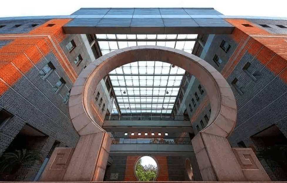 排名经常游走于985之间, 这所211却没入选"一流大学", 很可惜!