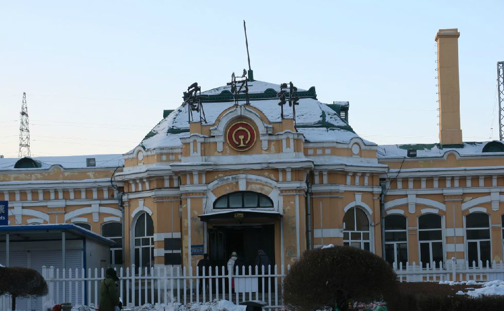 哈尔滨120年历史的香坊火车站