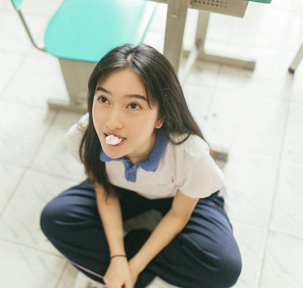 清纯调皮校园美女毕业清新阳光俏皮活泼唯美写真