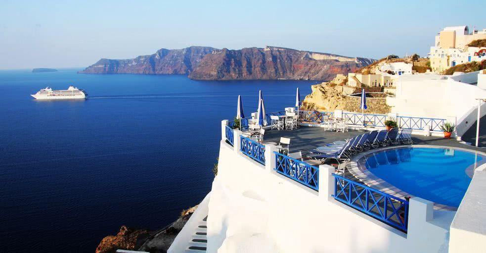 米克诺斯岛: 最接近天堂的小岛, 犹如爱琴海上一颗璀璨明亮的珍珠