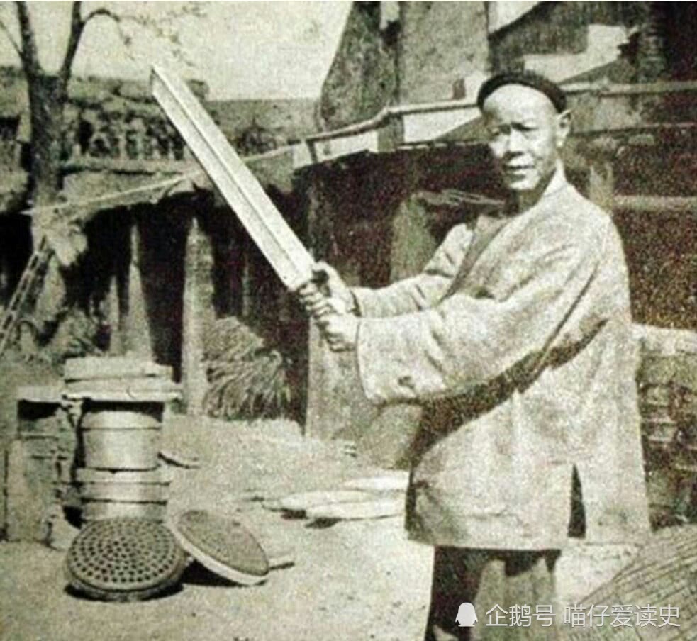为何古代刽子手宁可钝刀砍头,也不愿意磨刀?原因其实很简单