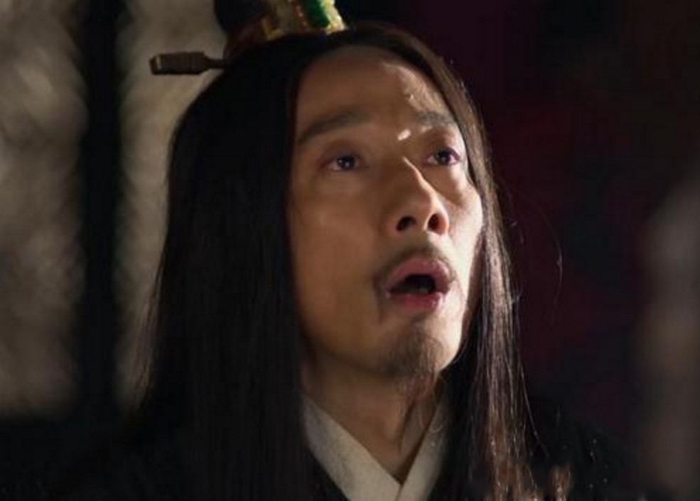 张仪,魏国安邑人,相对于贫苦出身的苏秦而言,张仪可谓是当时社会的上