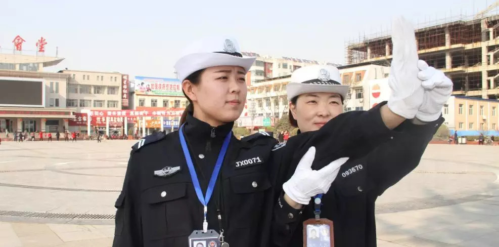 辅警:穿不起的藏蓝服