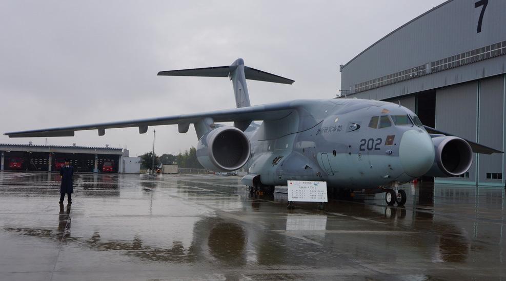 日本在研究评估多款运输机,包括c-130j"大力神"式,c-17"环球霸王iii"