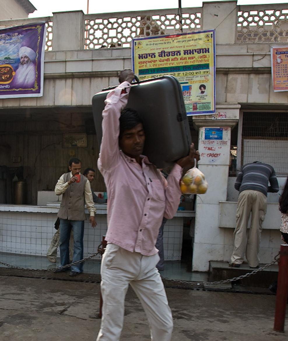 真实的印度贸易市场, 印度的人们都在为了生活奔波