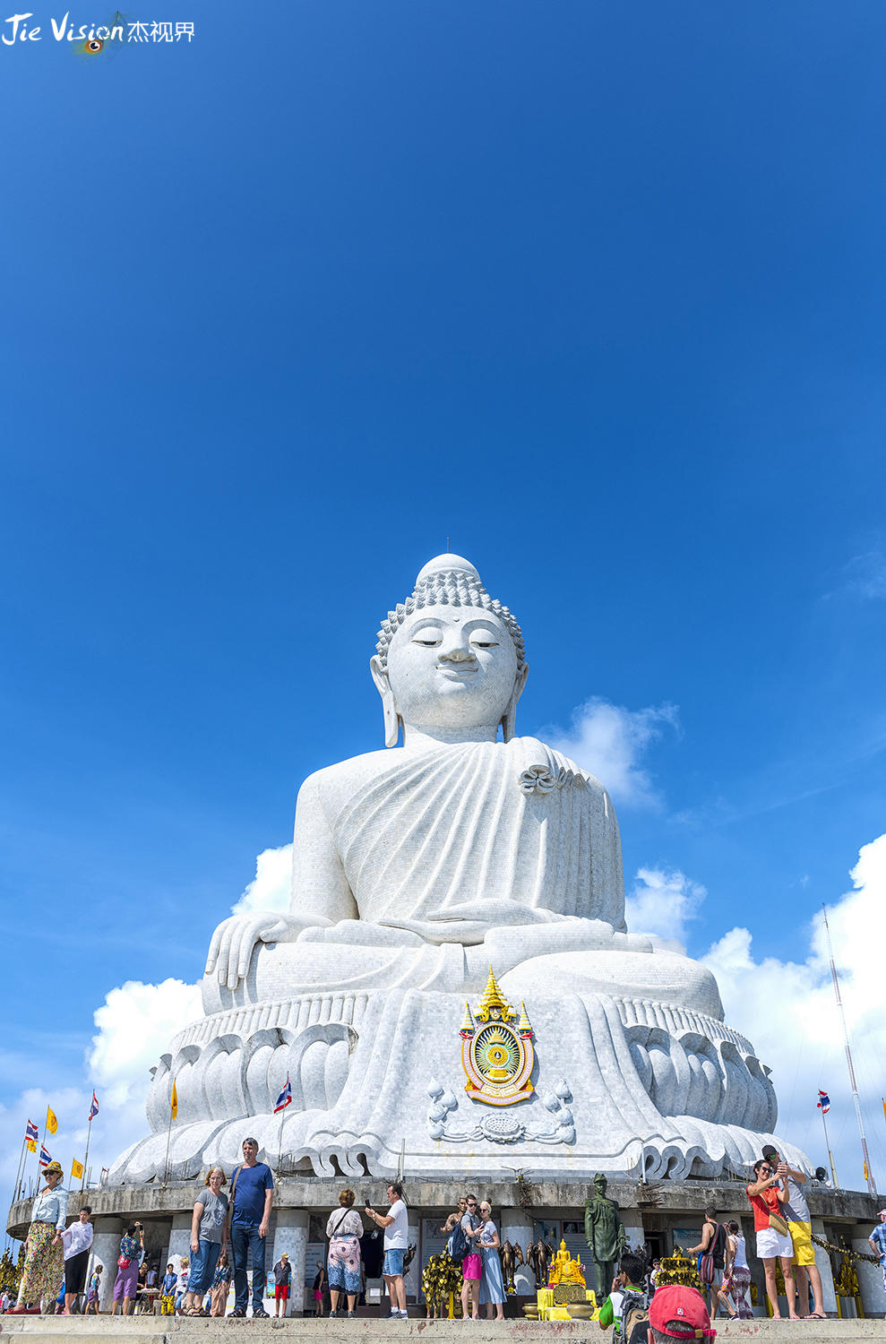 泰国普吉山顶大佛寺供奉着中国济公!是包容还是讨好中国游客?