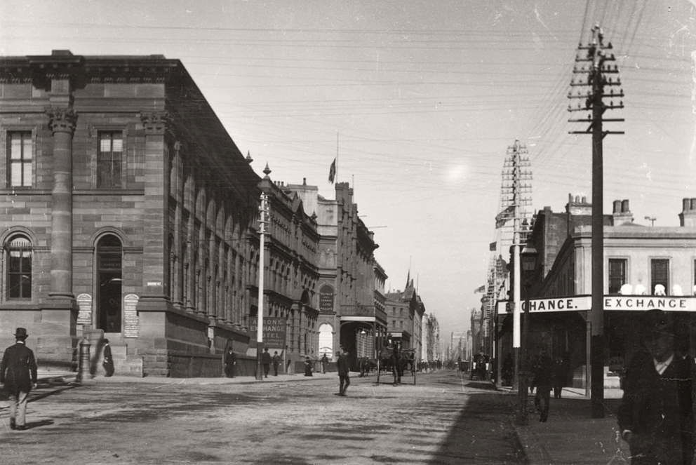 这是一组来自20世纪初悉尼城市街道老照片,从旧影中抚摸岁月的痕迹,这