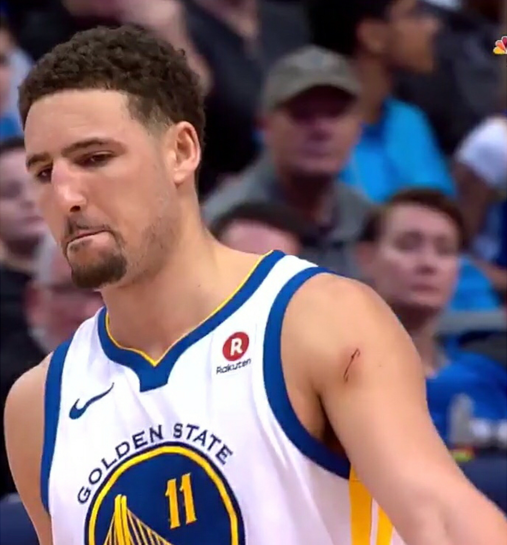 汤普森比赛时的表情可以说是非常的丰富了