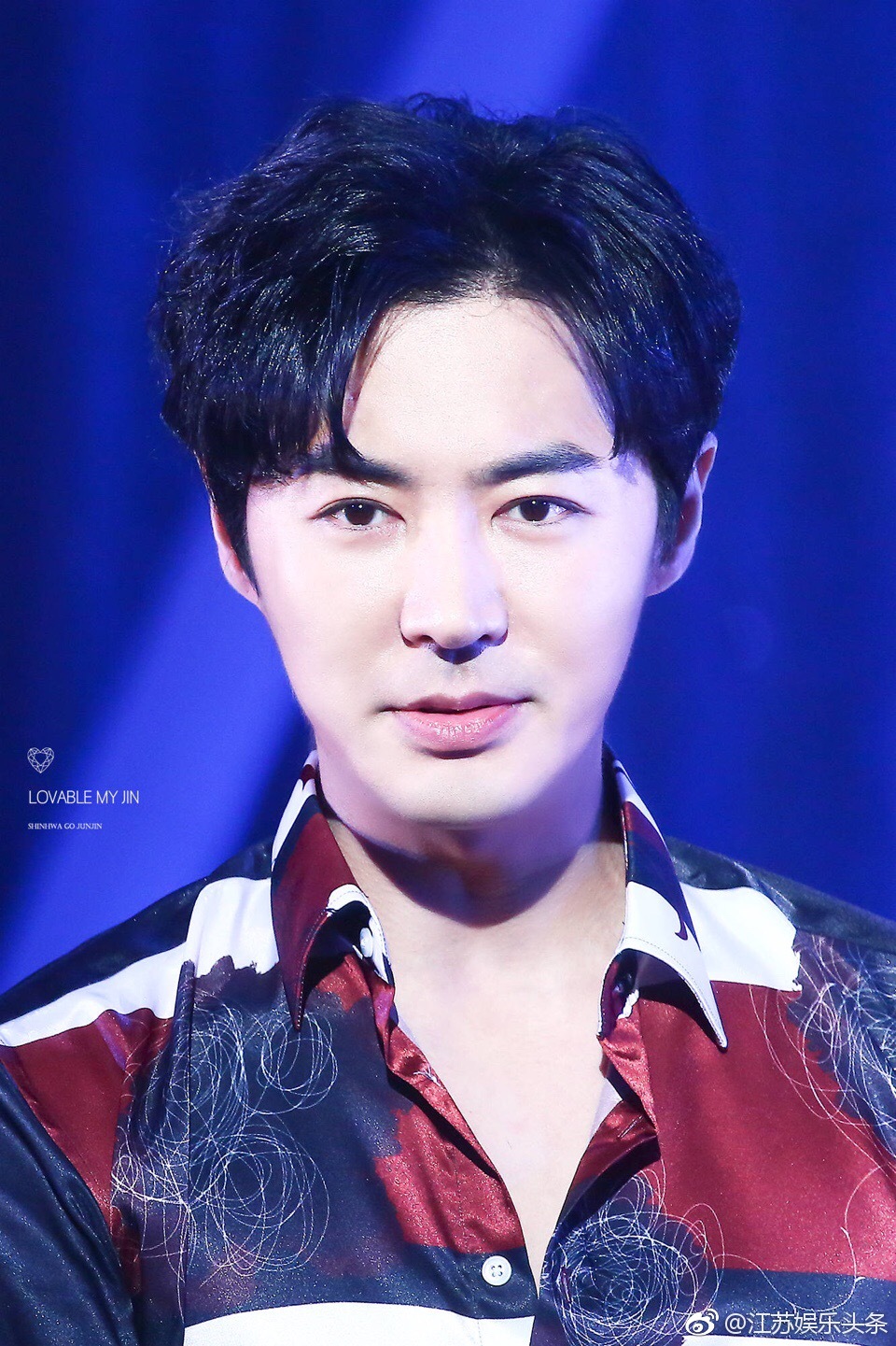 你是温柔善良帅气的神话五哥,你是综艺感超强的可爱鸟宝junjin