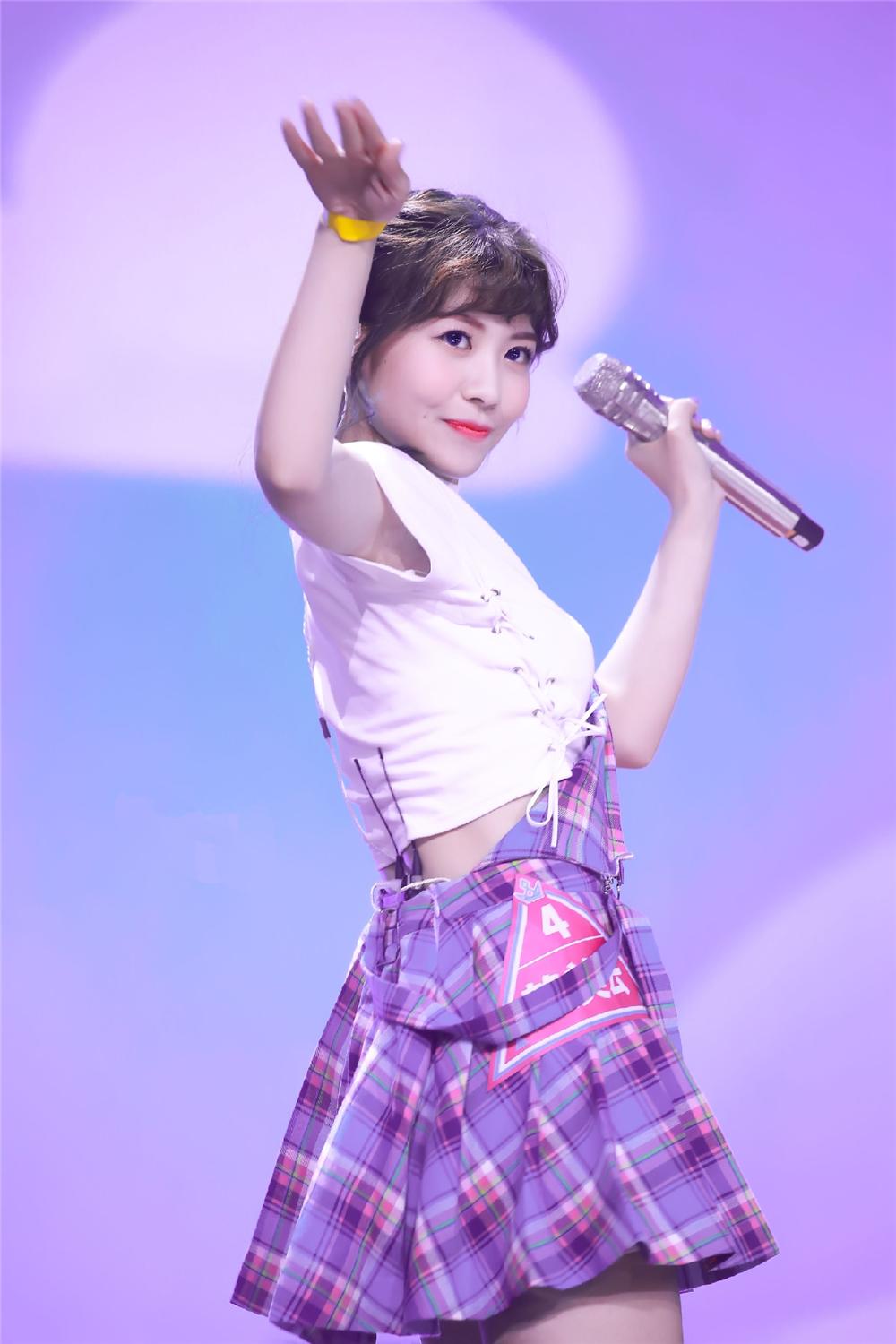 在这次的比赛中,sing女团推出的3位优秀成员,赖美云,蒋申,许诗茵在