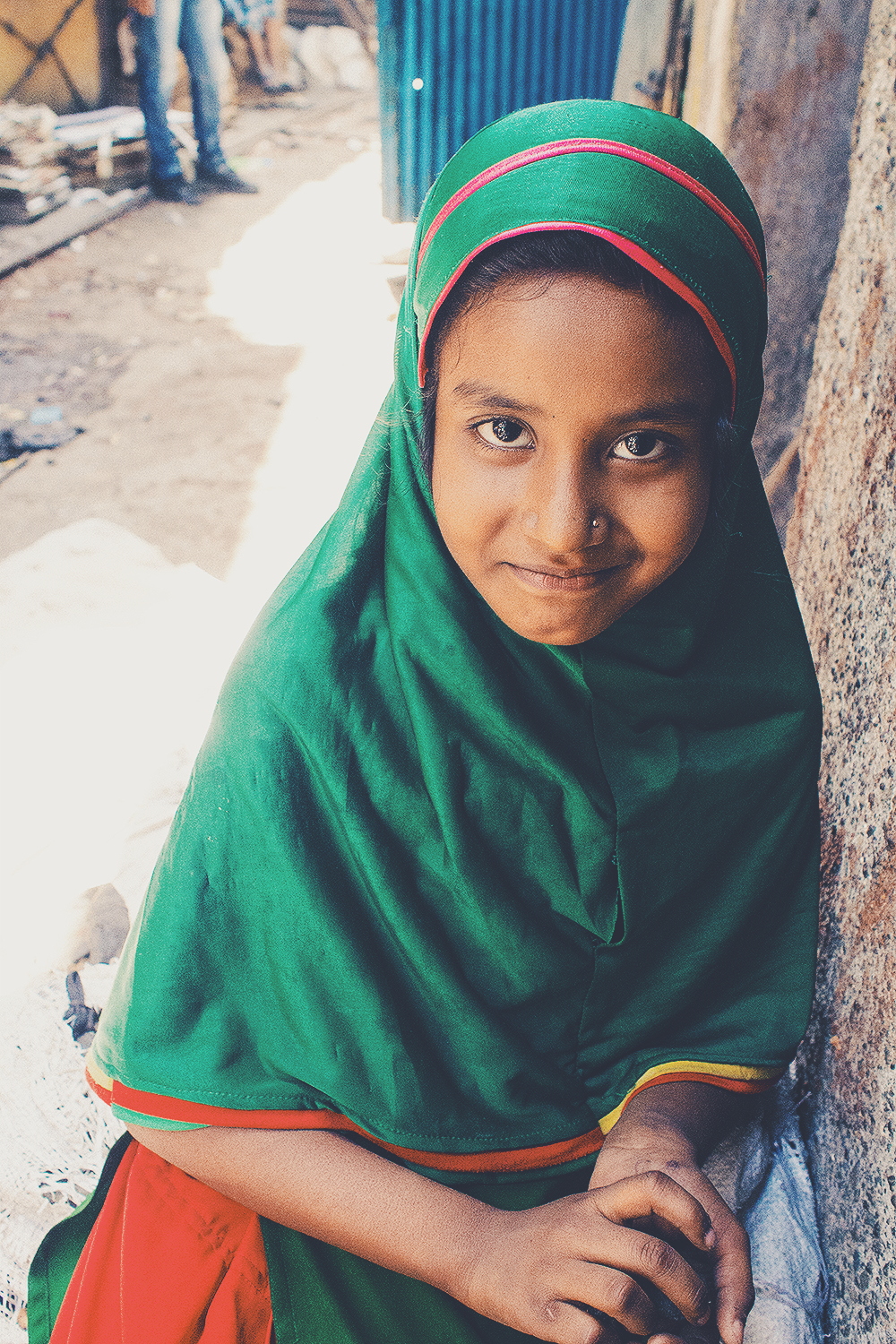 印度贫民窟 少女图片