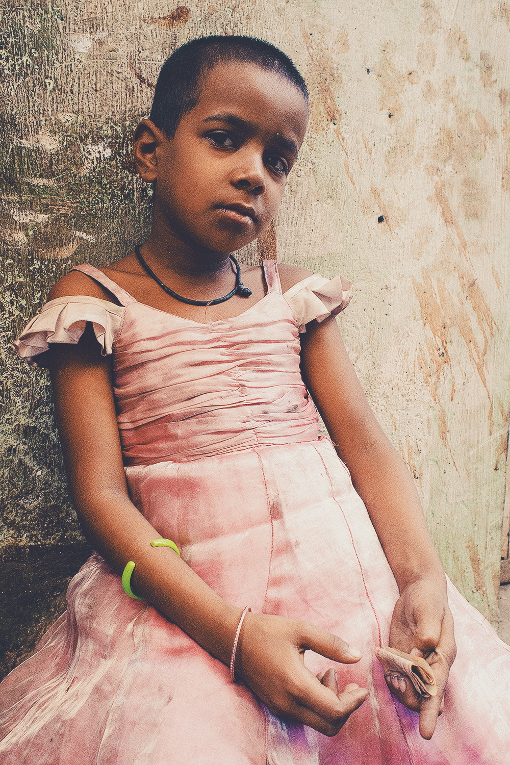 女摄影师一个人勇闯印度贫民窟