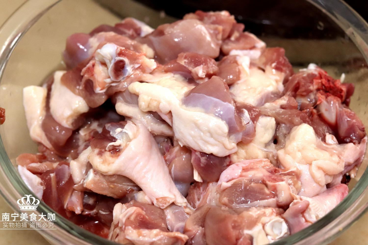 啤酒鸭用鸭子这个部位来做,吃起来更加鲜香爽嫩,很多人都不知道